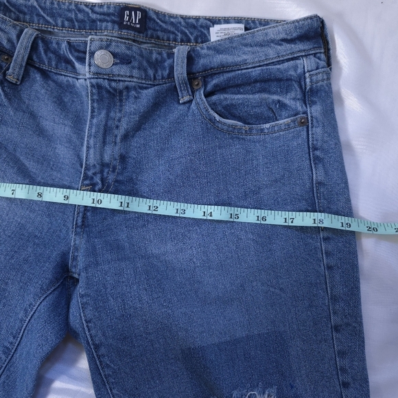Gap Faux Patchwork Destroyed Girlfriend Jeans Size 28 - Picture 4 of 10